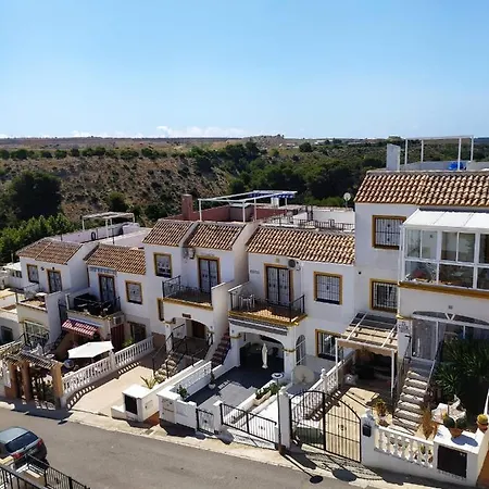 Moderno Loft En Urb La Marina